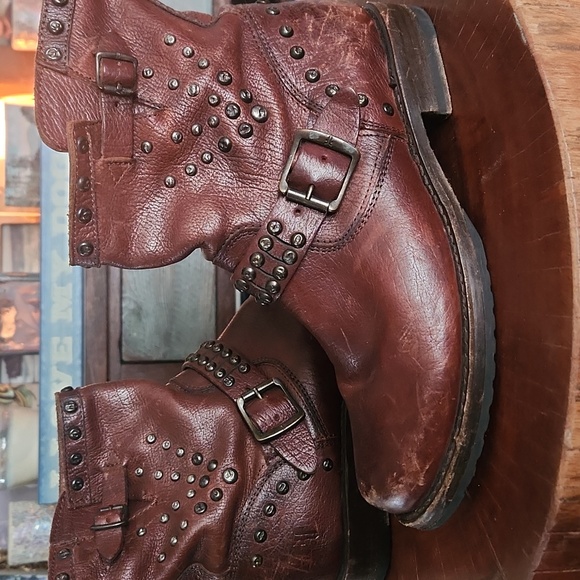 Frye Shoes - Frye boots